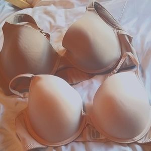 Bundle of 2 tan bras 38D